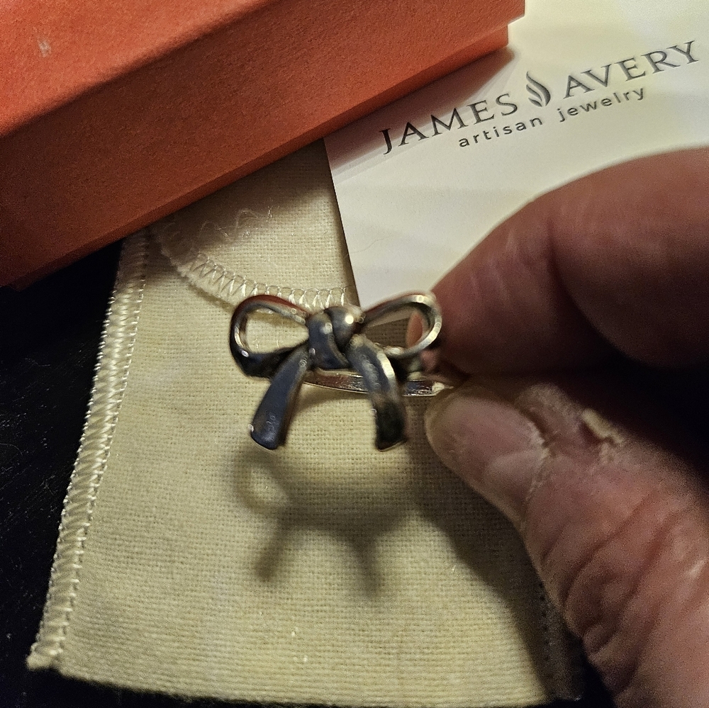 James Avery Silver Bow Ring with Polished Bow Retired